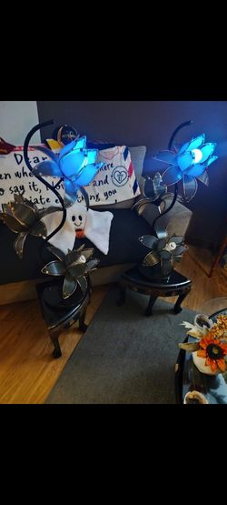 Metal Lotus Flower LED Accent Lamps – Set of 2