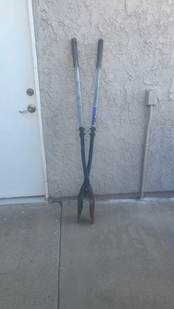Hole digger