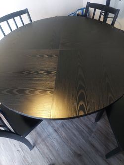 Round Kitchen Table