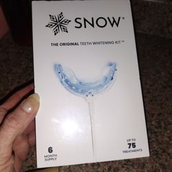 Snow Teeth Whitening Kit Plus Extras
