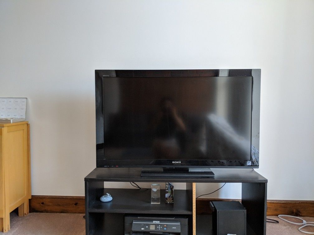 Sony tv 32 with TV stand