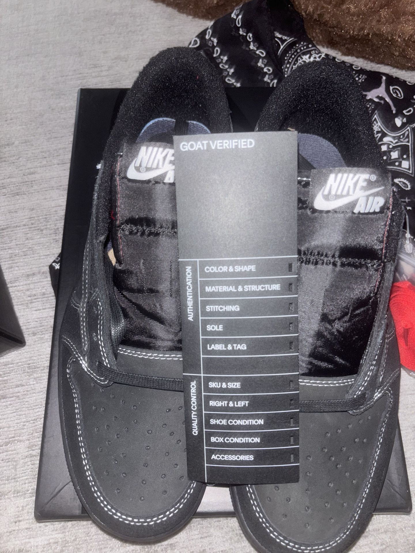 Travis Scott Phantom Black