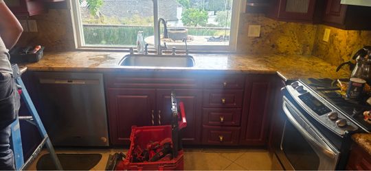 Cherry Wood Kitchen Cabinets with Granite Countertops – Complete Set