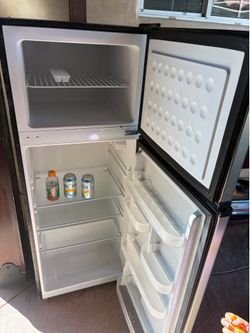 Refrigerator with freezer