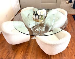4 Dining room chairs