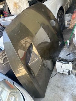 Q60 carbon hood