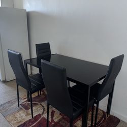 Dining room set
