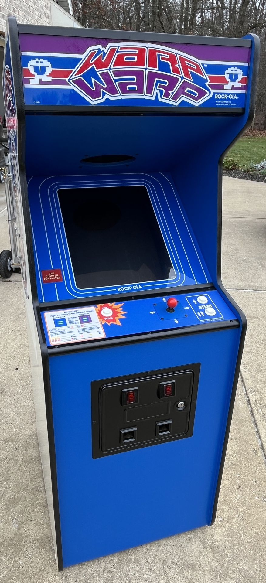 Rockola Eyes Game In Warp To Warp Cabinet