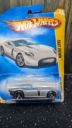 Hot Wheels 2009 New Models 34/42 Silver Fast Felion Car 034/190