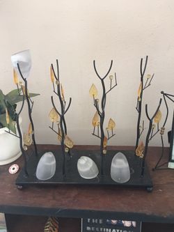 Tea light candle holder