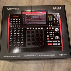 MPC X - Like New With Dust Cover And Original Packaging