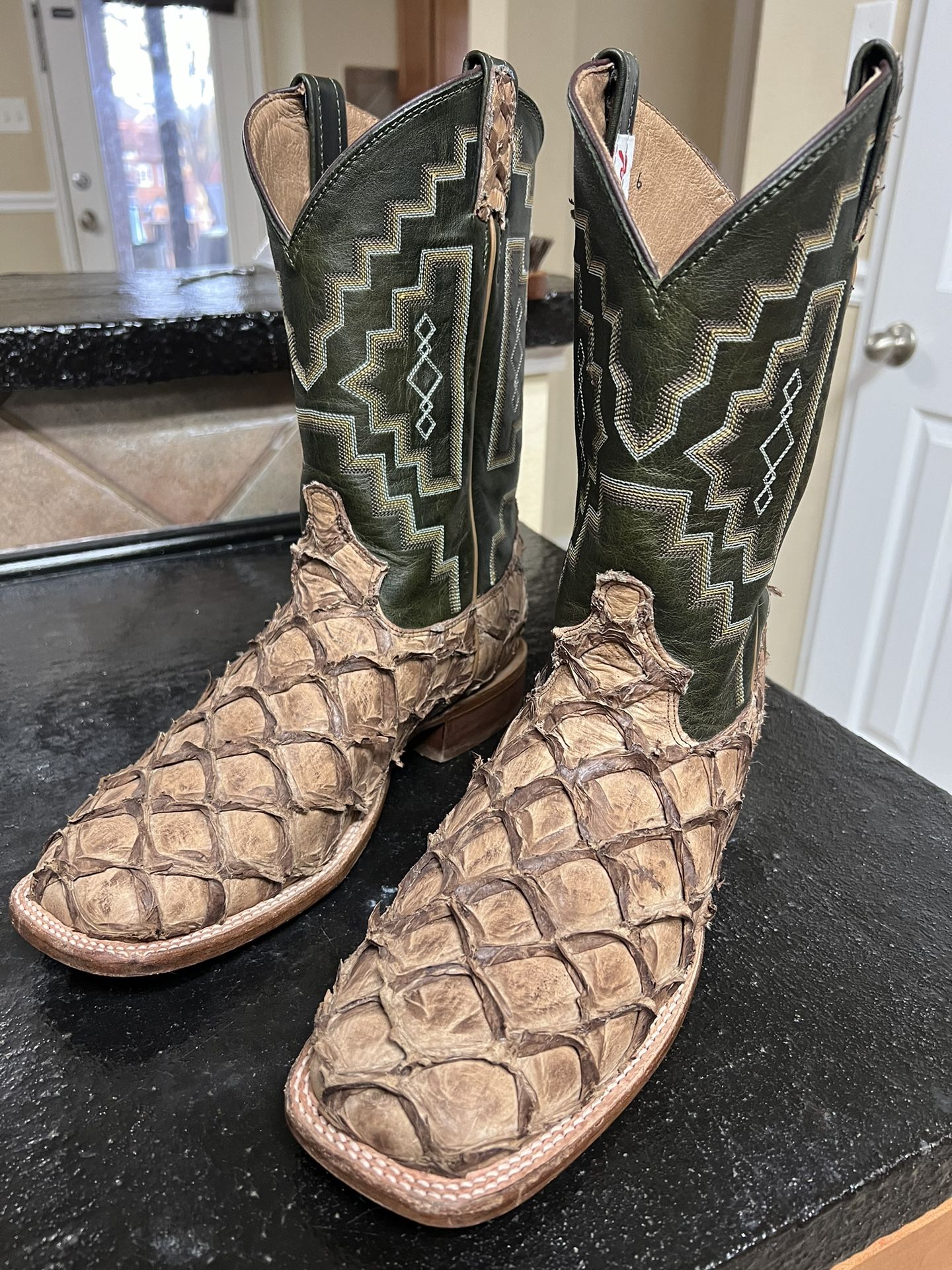 Tony Lama Brown/Tan Pirarucu Boots Size 8.5D Men