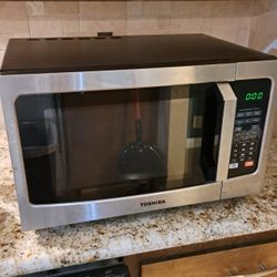 Microwave,  Toshiba,  Preowned 