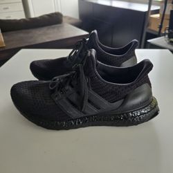 Adidas Ultraboost - Size 9 - Lightly Worn