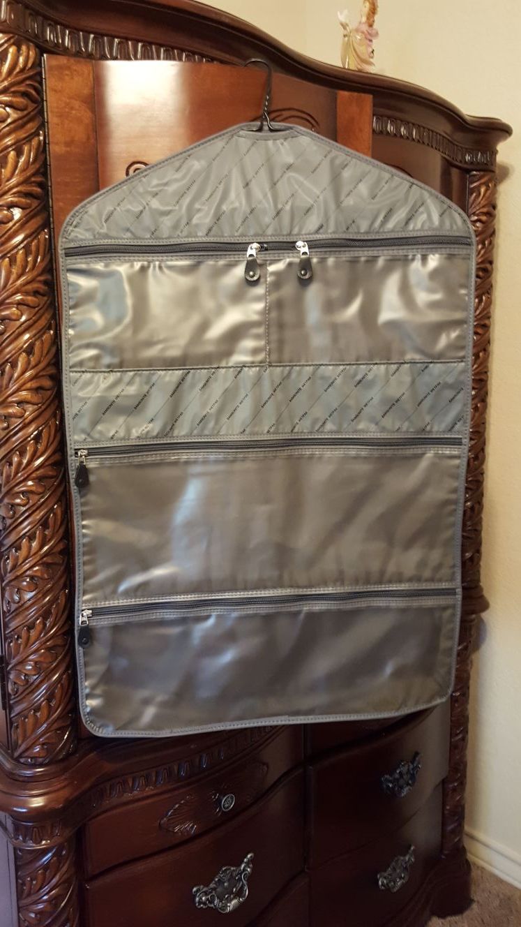 NEW, Hanging Storage Bag