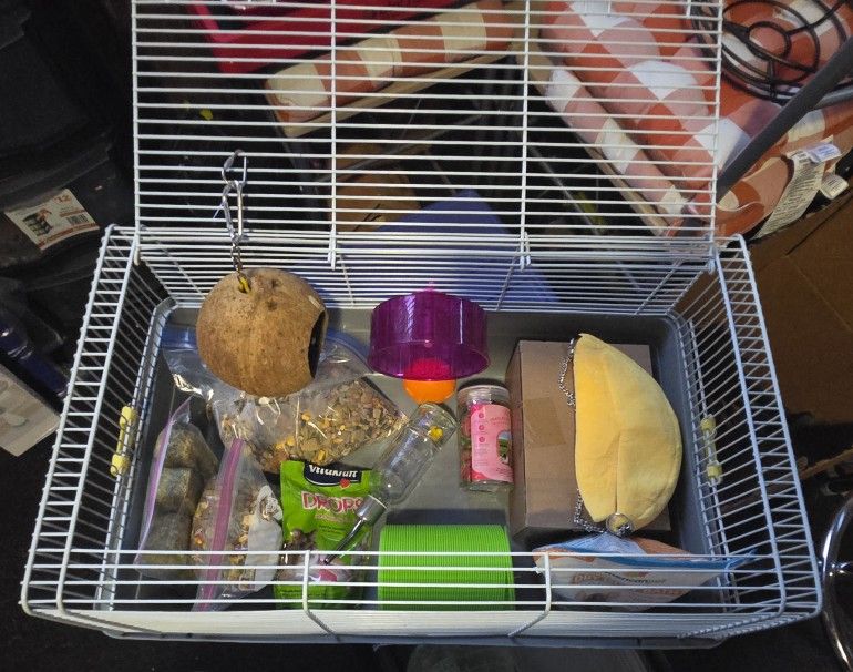 Hamster Cage With Accessories