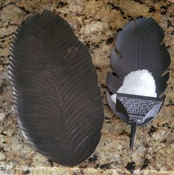 Partylite Island Escape Banana Leaf  Sconce Set 