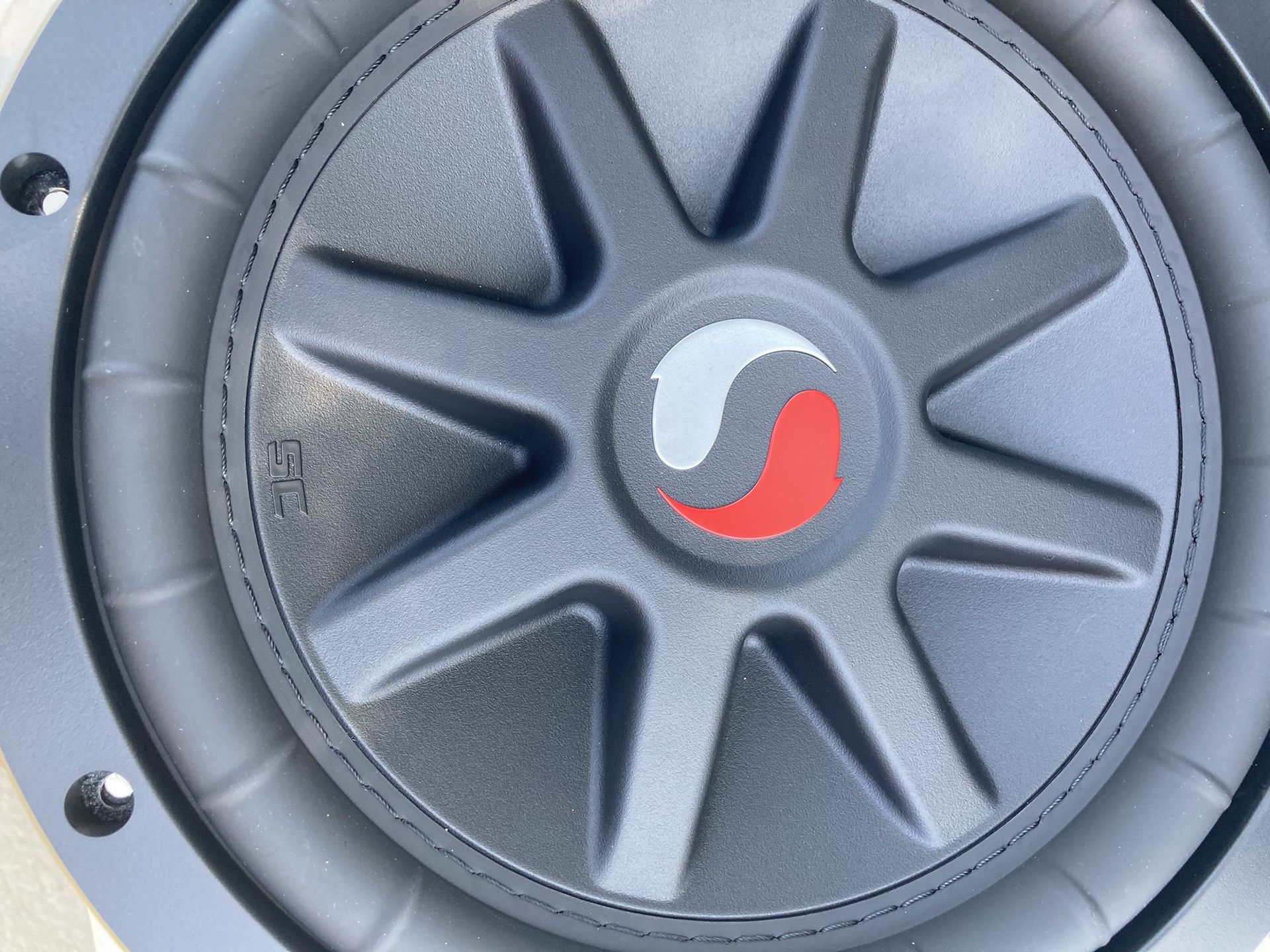 10 Kicker Solo Baric Subwoofer 