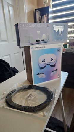 META QUEST 3S + CHARGING STAND