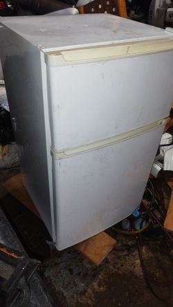 Yelera para garage o bar 33"hx 18 w