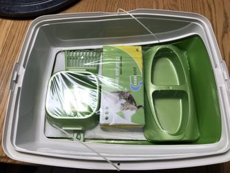 Cat caddy for food and