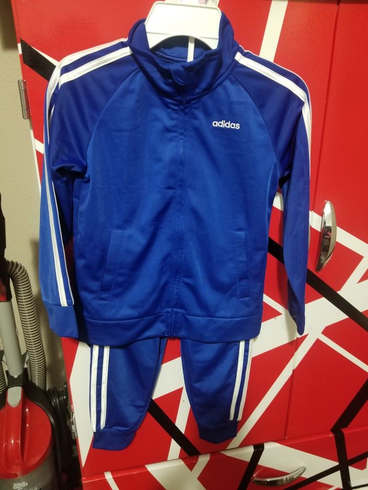 New new size 6t Adidas