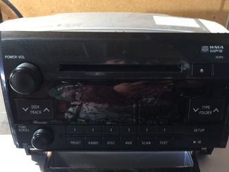 2013 Toyota Tundra stock radio/ CD player