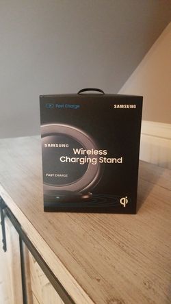 Samsung Wireless Charging Stand