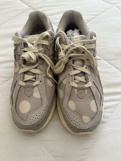 New Balance 1906R Polka Dot Moonrock