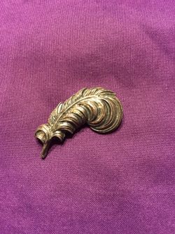 Vintage Zentall feather pin