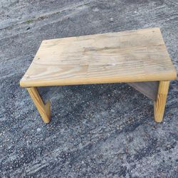 SOLID WOOD STEP STOOL/PLANT STAND