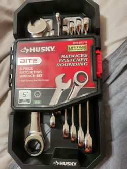 Husky ratcheting wrench set