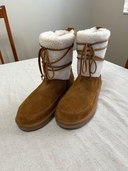 Women’s Ugg Boots size 11