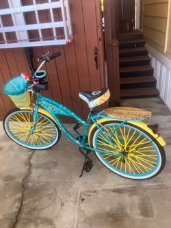Bike Margaritavill  beach cruisers 7 speed  bike $125