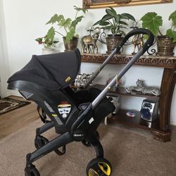 "Doona" Infant Car Seat&Stroller.