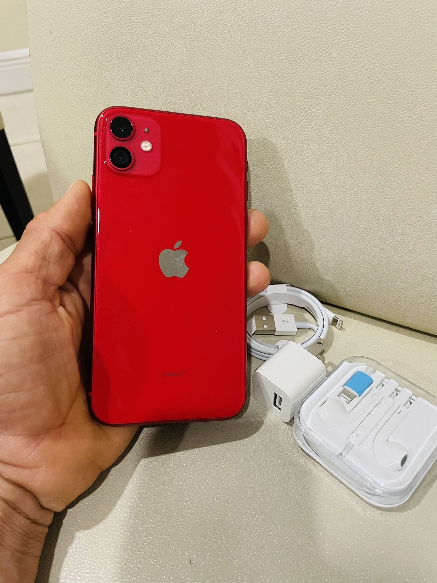 iPhone 11 Red 64gb Unlocked. Firm Price