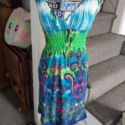 SACRED THREADS ~ VIBRANT TROPICAL PRINT LIGHTWEIGHT DRESS/ COVER UP!