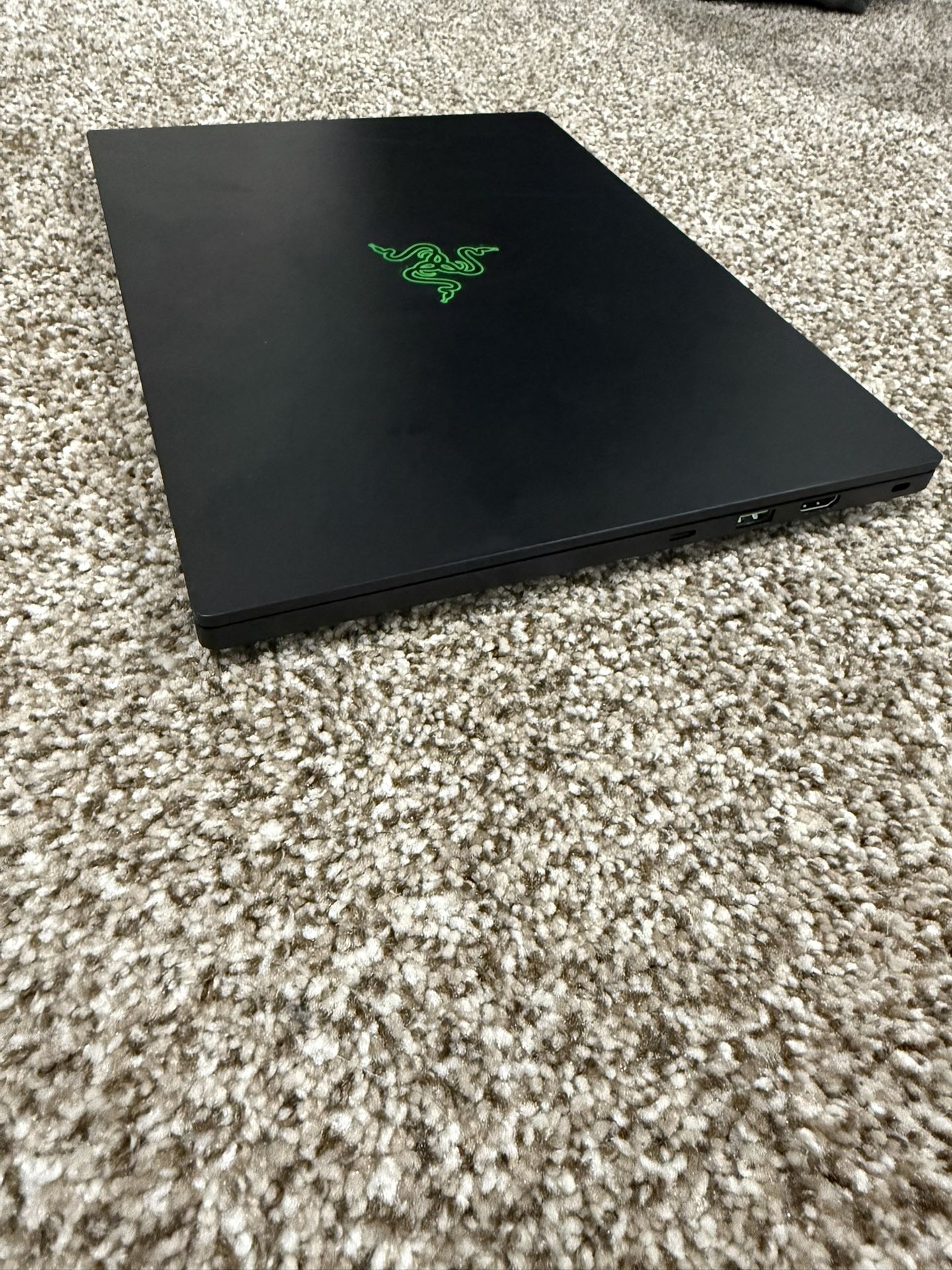 Razer Gaming Laptop (14in)