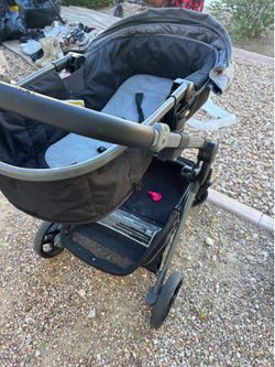 Bassinet stroller and car seat set