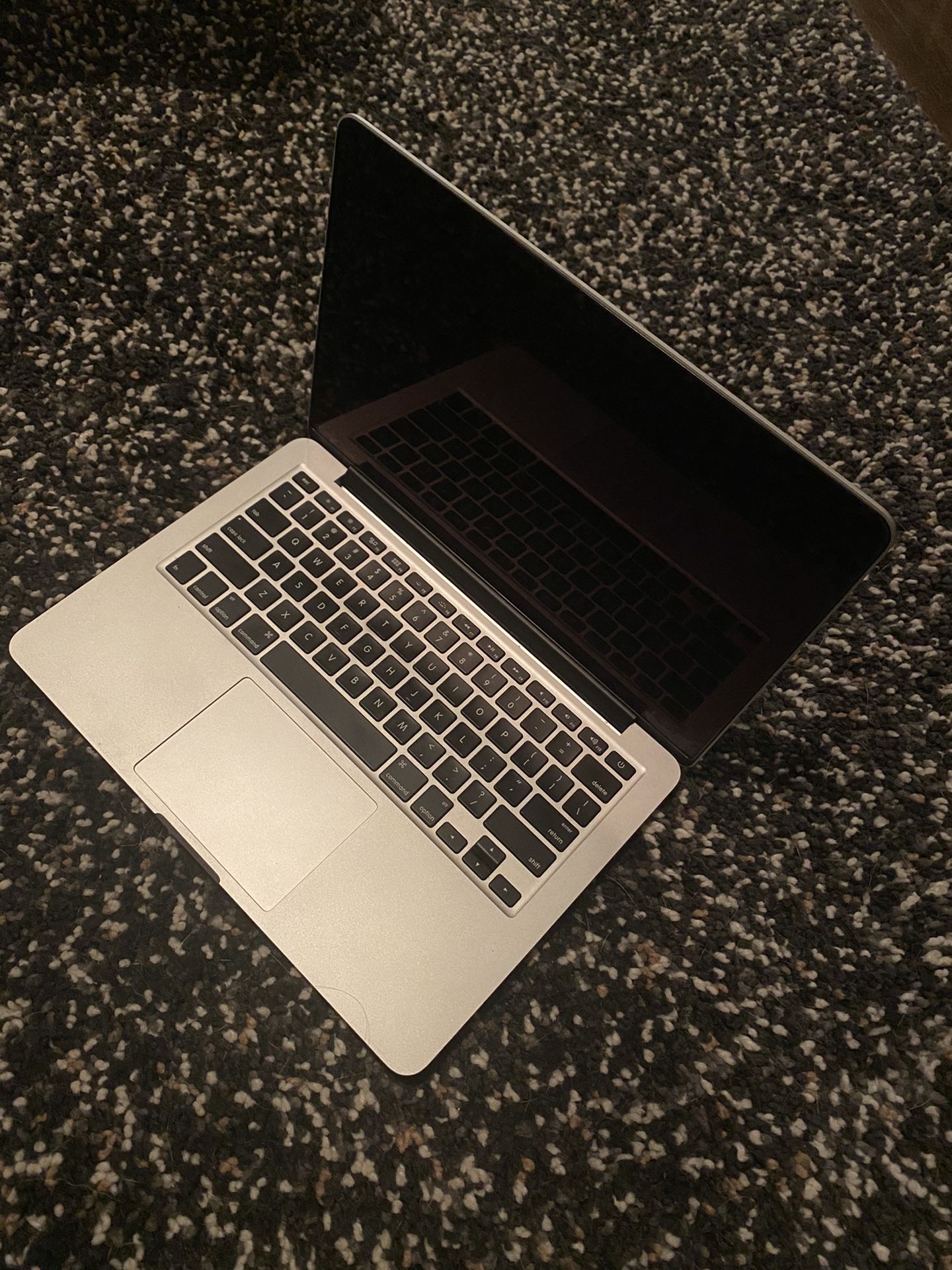 MacBook Pro (late 2013) 4gb / 128 Ssd