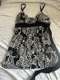 Cute Black And White Top