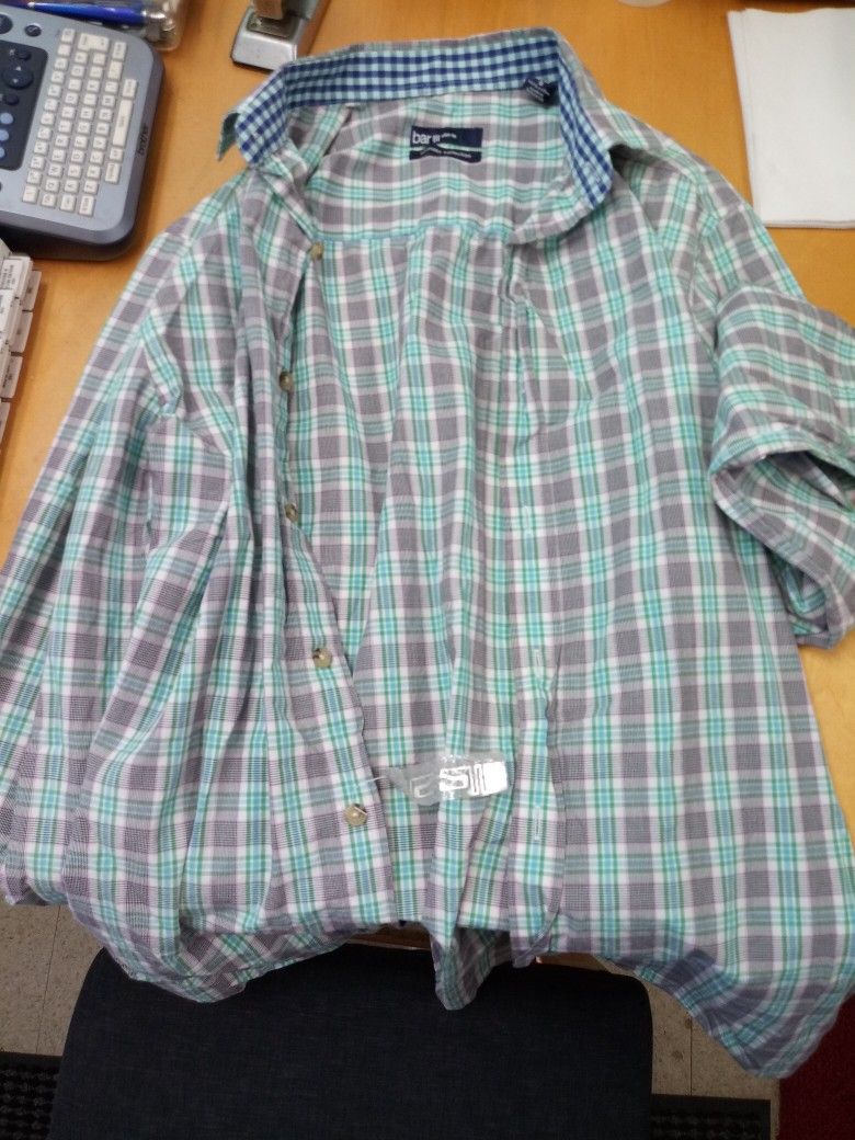 New - Bar lll Slim Fit Mens Size Small 