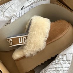 UGG Women’s Funkette Slipper, Chestnut