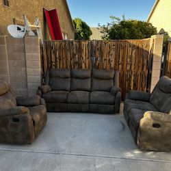 Three-piece couch set