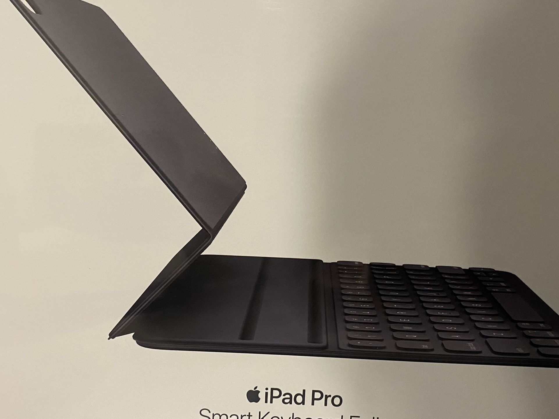 Apple iPad Pro Smart Keyboard Folio