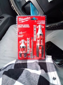 Milwaukee Ratcheting Multi-set Driver Set