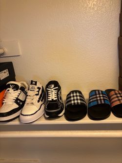 Sneakers