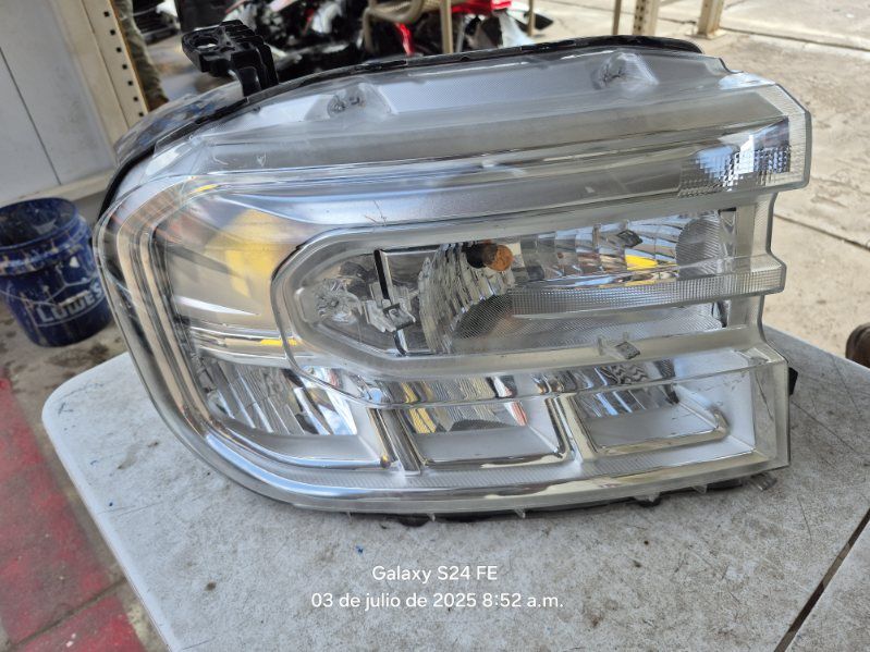 Ford Maverick Right Headlight Oem