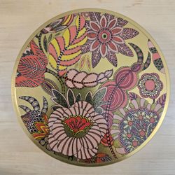 Lush Karma tin