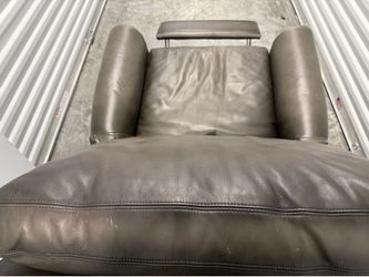 Pottery bond Cret recliner
